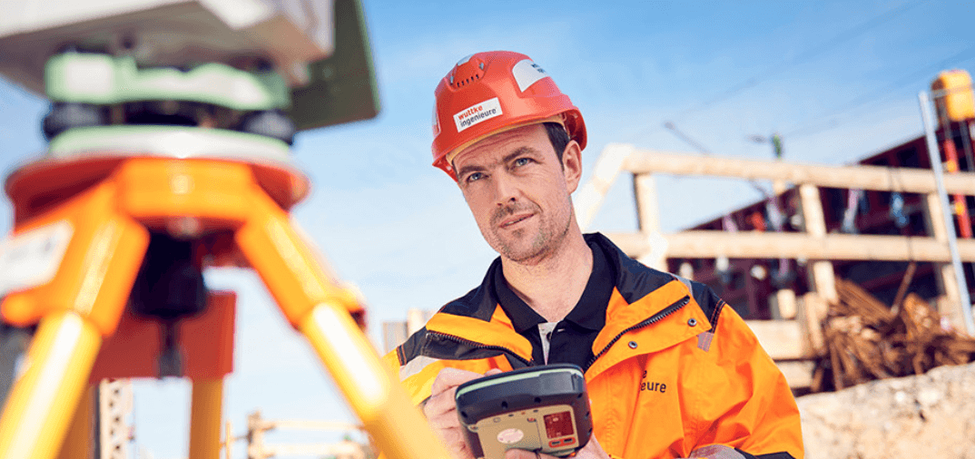 Mitarbeiter-Gruppenfoto der G+M VACUTHERM Härterei und Oberflächentechnik GmbH